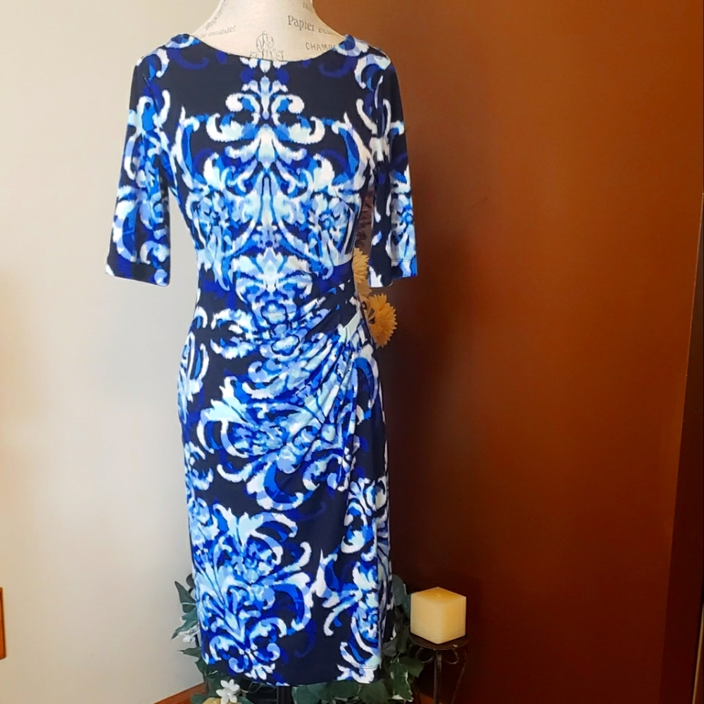 🌸🌸 3 for $25 Pretty Blue Sheath Print Dress